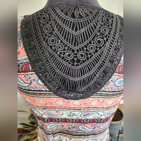 Bobbie Brooks summer dress with crochet back, Small, pink, teal, black - Picture 4 of 7